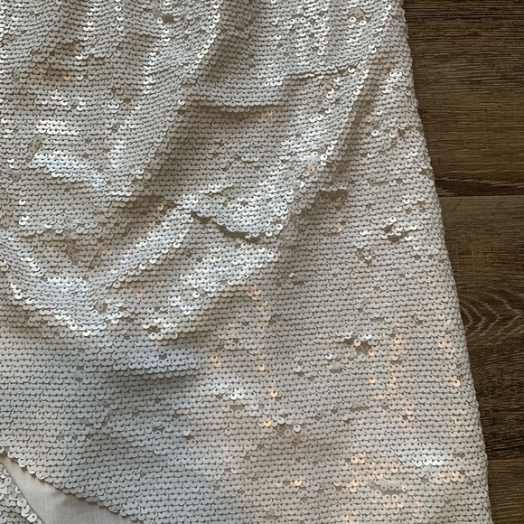 NWT Stylestalker White Sequin Asymmetrical Short Sleeved Mini Dress XS - Picture 8 of 10